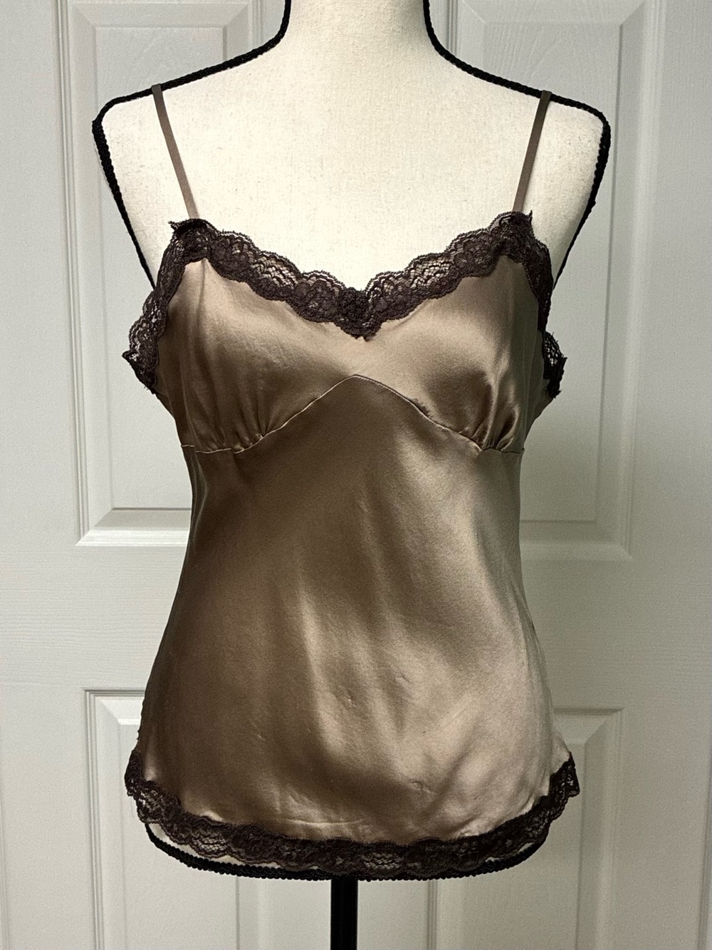 NWOT Laura Clement Collection Silk Camisole, Designed in France, Brown, Size 6